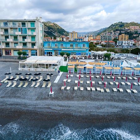 Hotel Piccolo Paradiso Bordighera Exteriör bild