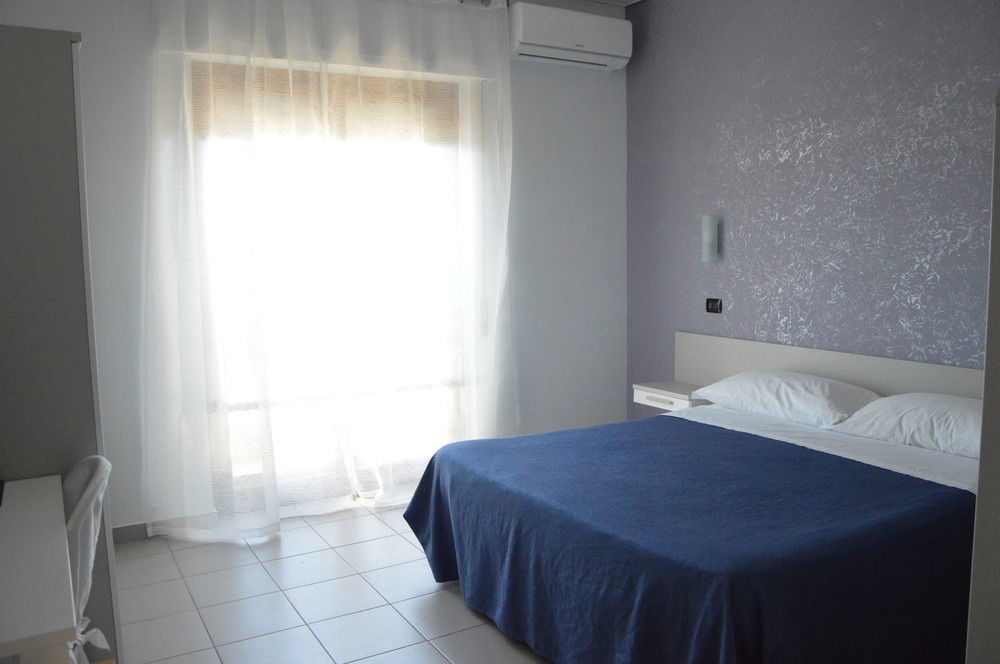 Hotel Piccolo Paradiso Bordighera Exteriör bild